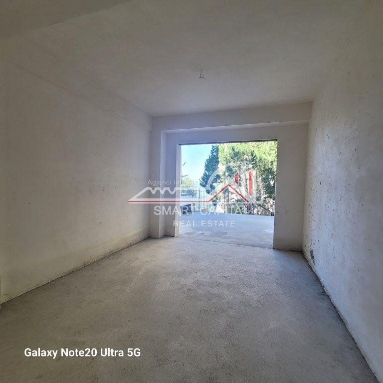 Shitet apartament 1+1 uji ftohte vlore!